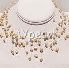 fantastic pearl necklace