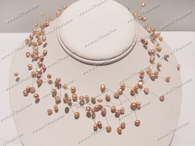 fantastic pearl necklace