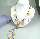 Wholesale yellow pearl shell necklace