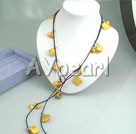 Wholesale yellow pearl shell necklace
