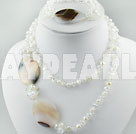 pearl agate crystal set