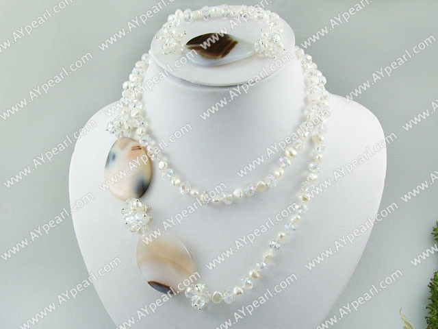 pearl agate crystal set