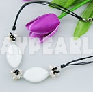 blanc perle collier de porcelaine cristal