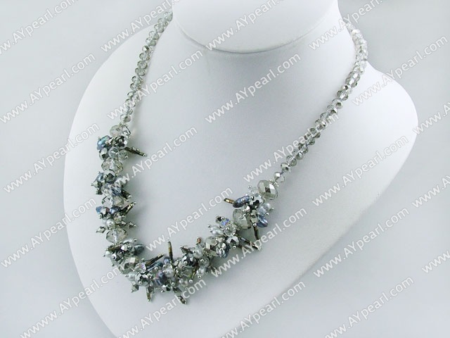 pearl crystal necklace