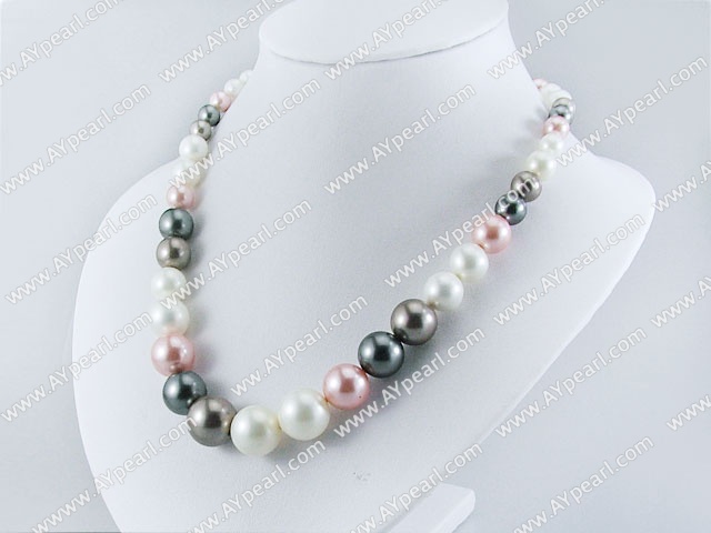 Seashell bead necklace