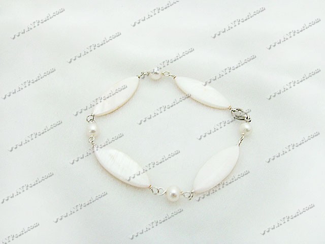 pearl white lip shell brcelet