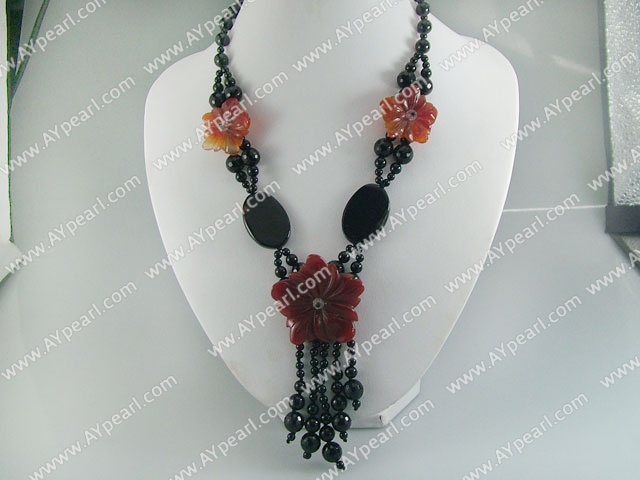 noir collier agate rouge