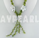 pearl olivine black lip necklace
