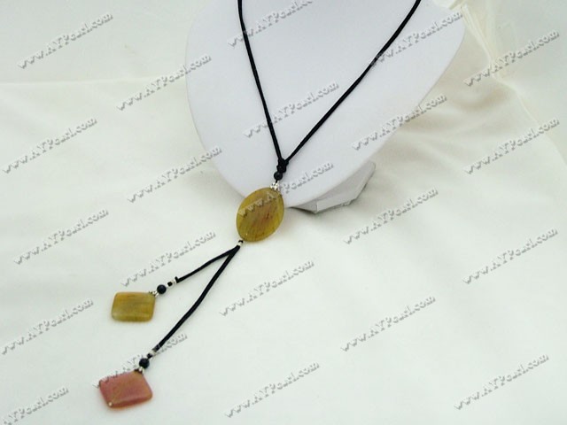 Wholesale Gemstone Jewelry-black stone three-color jade necklace