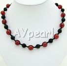 rouge noir collier en cristal agate