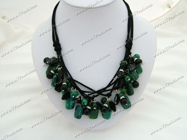 black agate black crystal phenix necklace