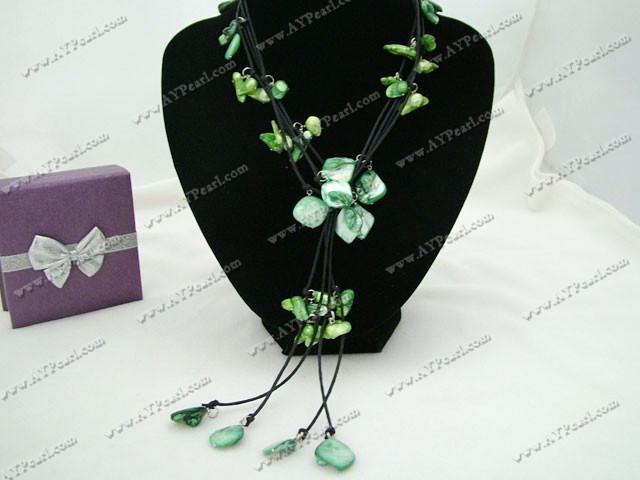 pearl shell necklace