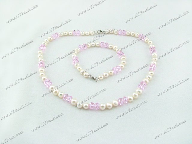 Pearl Crystal Set