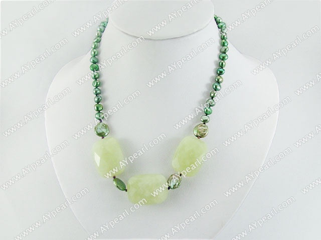 pearl serpentine jade necklace