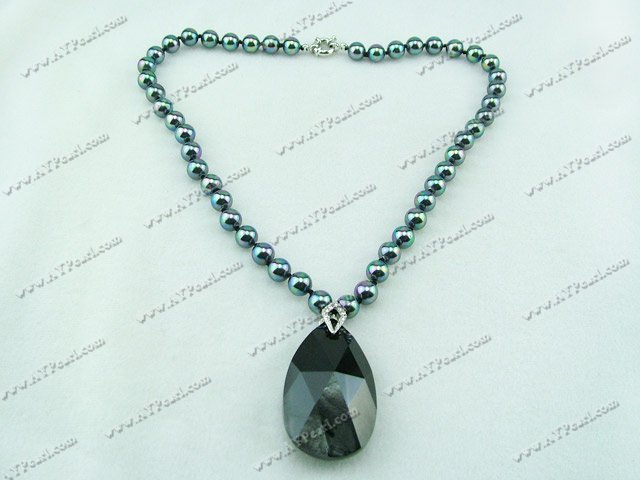 Sea shell beads austrian crystal necklace