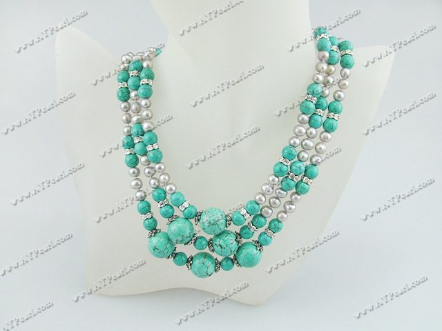 Collier de perles turquoise