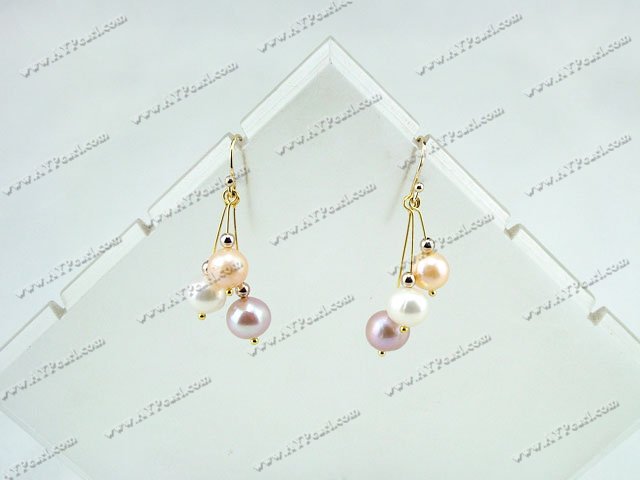 three color pearl earrings