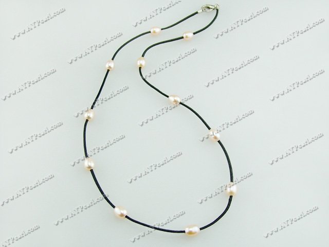 pearl necklace