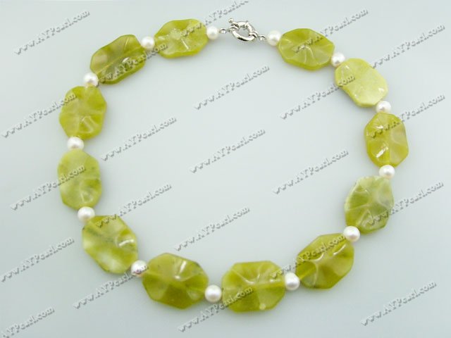 pearl peridot jade necklace