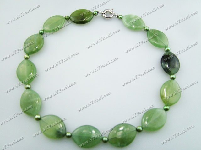 pearl serpentine jade necklace