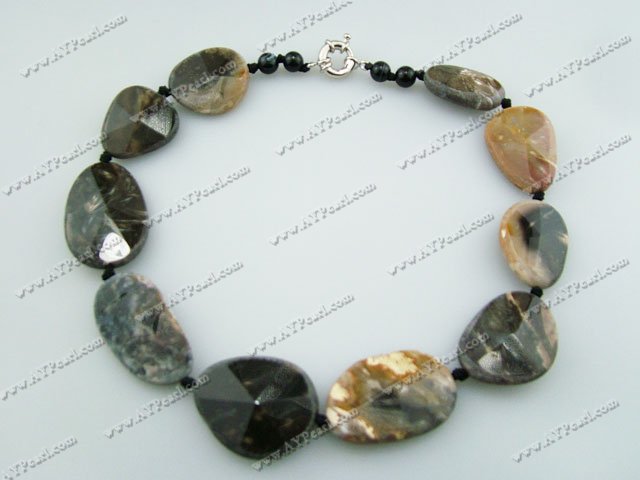 faceted cloudy agate necklace
