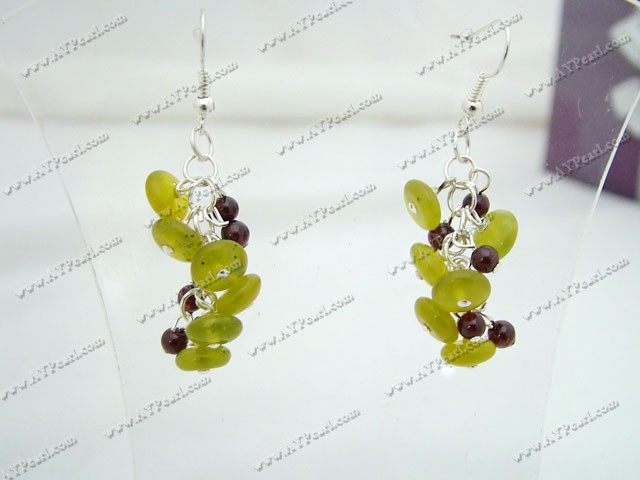 garnet peridot earring