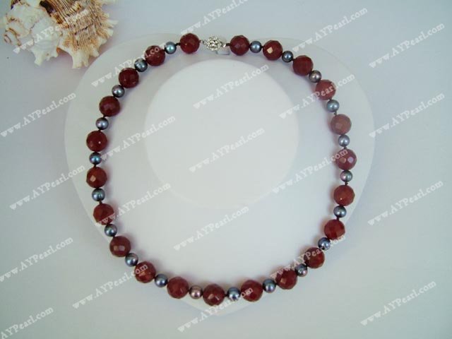 Agate Pearl necklace