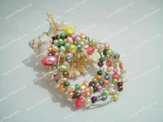 Coloured Pearl Bracelet