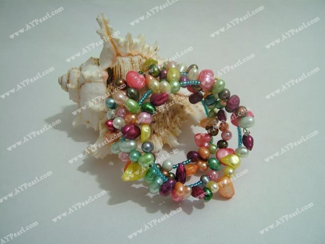 Coloured Pearl Bracelet