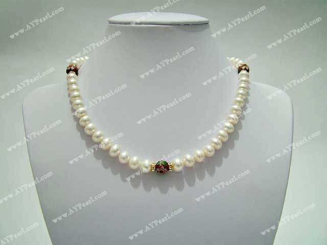 pearl necklace