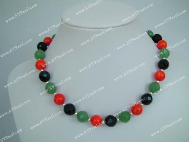 3-color stone necklace