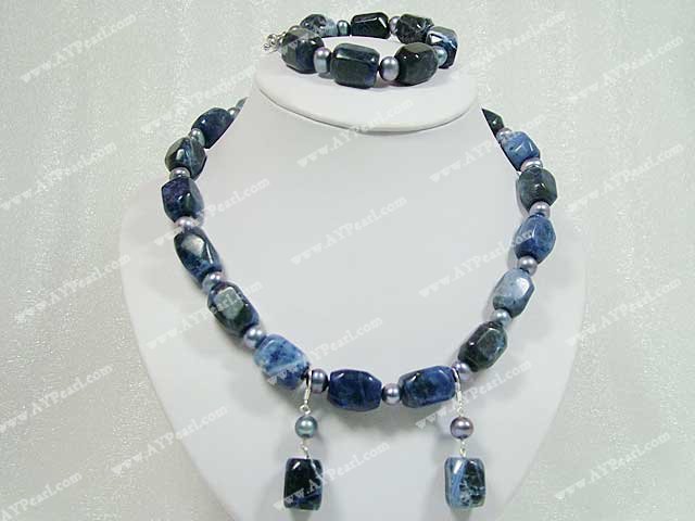 Sodalite pearl set