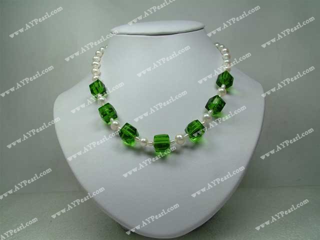 pearl crystal necklace