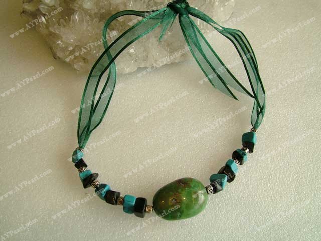 collier de turquoises