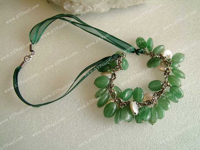 Collier de perles de jade