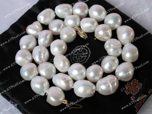 pearl necklace