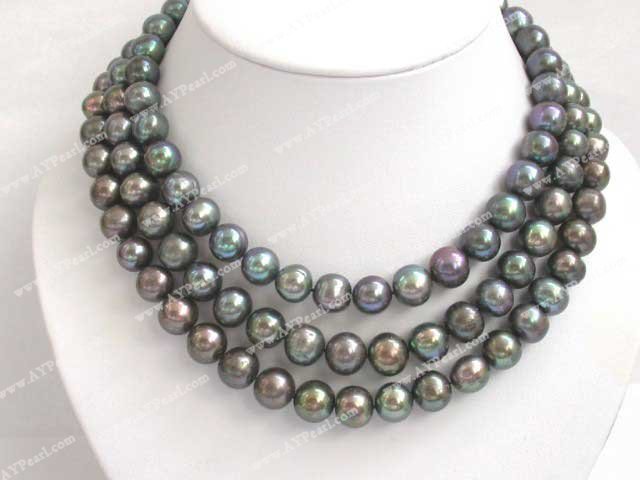 collier de perles noires