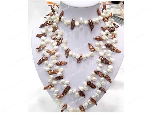 pearl necklace