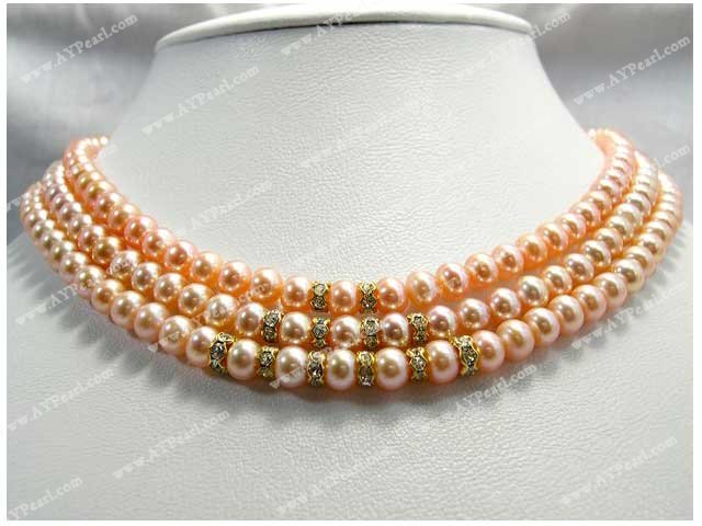 pearl necklace