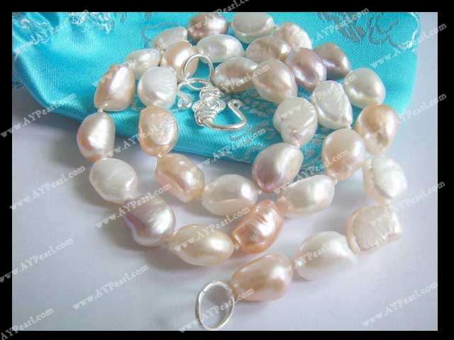 pearl necklace