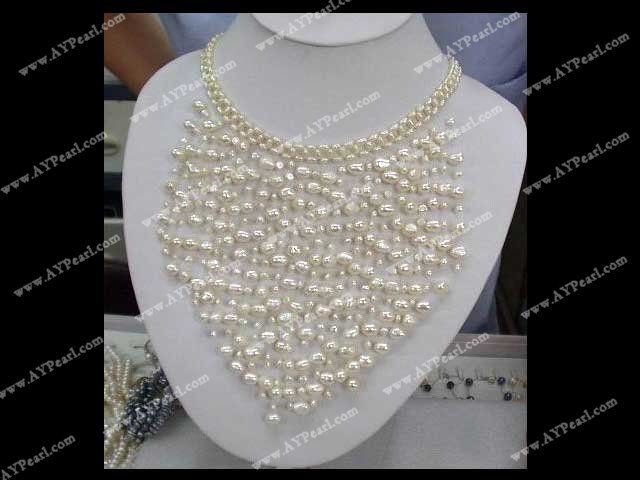 pearl necklace