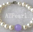 pearl bracelet