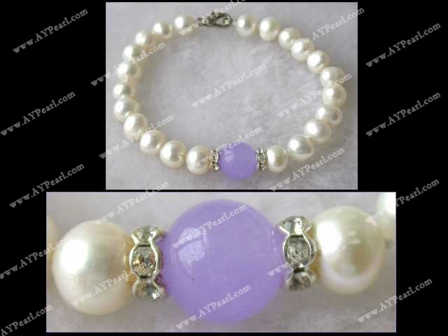 pearl bracelet