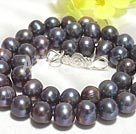 pearl necklace