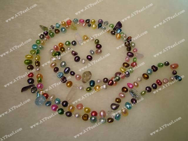 collier de perles multicolores