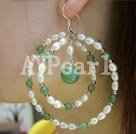 boucle d'oreille de jade de perle