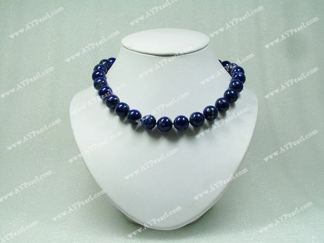 lapis-lazuli collier