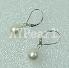 pearl earring