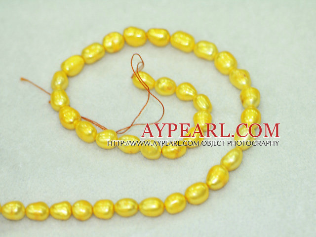 Freshwater pearl beads, dyed yellow, 8-9mm baroque. Sold per 15-inch strand.