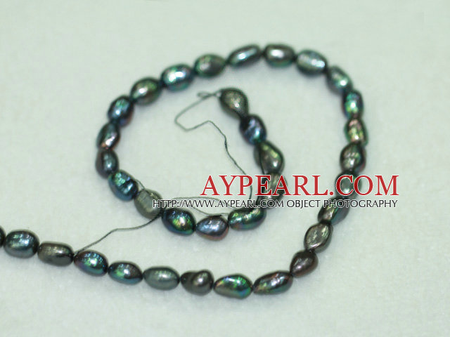 Freshwater pearl beads, dyed dark, 8-9mm baroque. Sold per 15-inch strand.